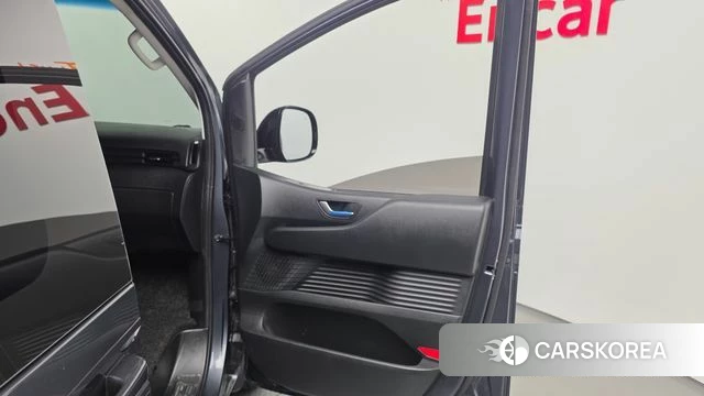 Hyundai Staria id 4921929 из Кореи 17