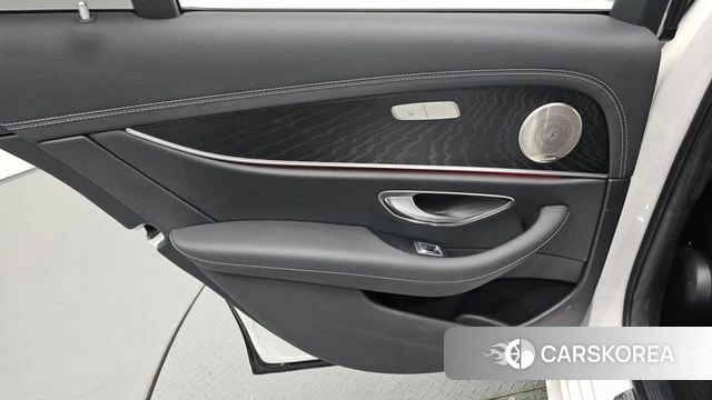 Mercedes-Benz E-Class W213 id 4880538 из Кореи 17