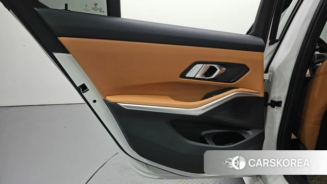 BMW 3 Series (G20) id 4675908 из Кореи 17