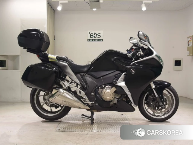 Проданный Honda VFR1200F DCT 2013 из Японии