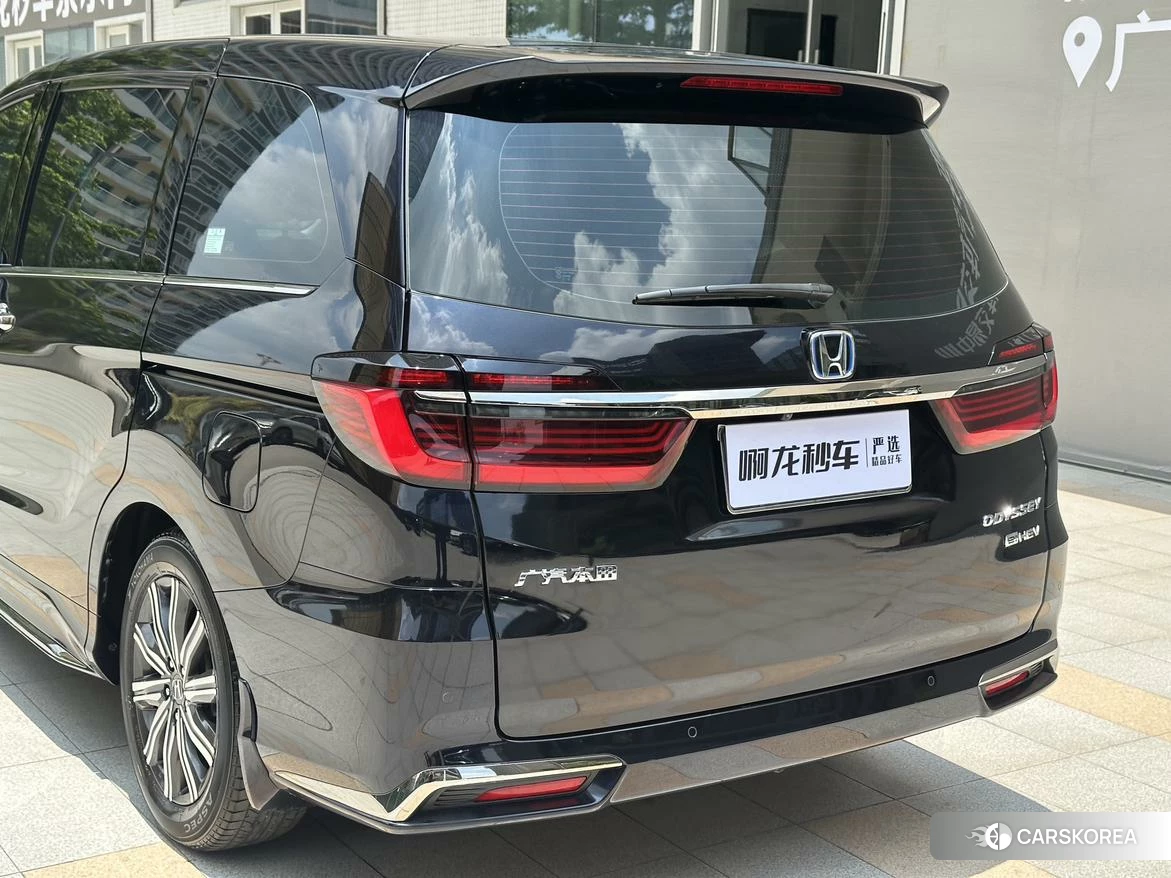 Honda Odyssey id 4421067 из Китая 17