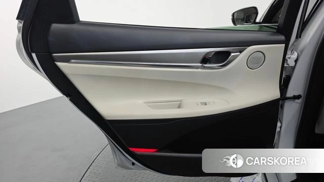 Hyundai The New Grandeur IG Hybrid id 4666224 из Кореи 17