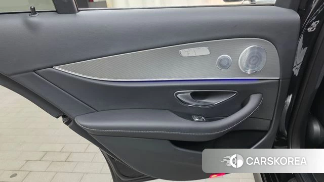 Mercedes-Benz E-Class W213 id 4615198 из Кореи 17