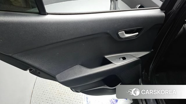 Kia Stonic id 4856426 из Кореи 17