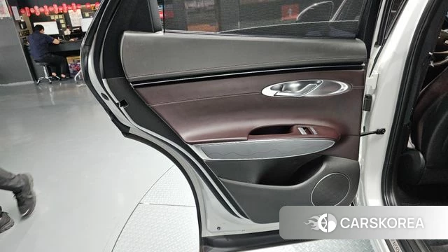 Genesis GV70 id 4696960 из Кореи 17