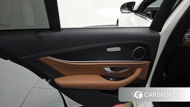 Mercedes-Benz E-Class W213 id 4470256 из Кореи 17