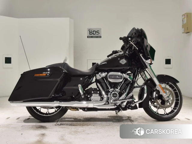 Проданный Harley-Davidson Street Glide FLHXS1870 2023 из Японии