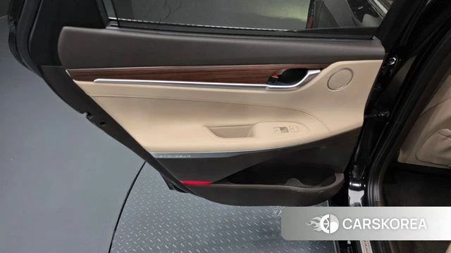 Hyundai Grandeur IG id 4471572 из Кореи 17