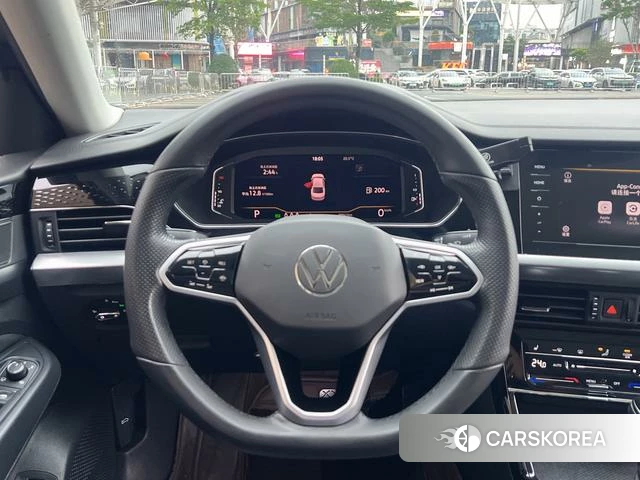 Volkswagen Passat id 4276569 из Китая 17