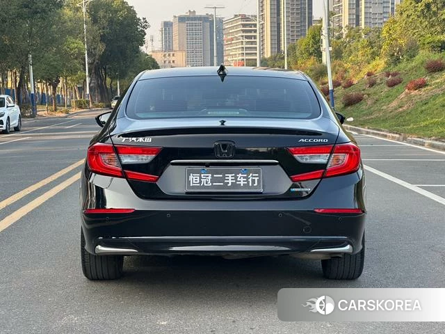 Honda Accord id 3890754 из Китая 17