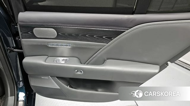Genesis G90 (RS4) id 4409145 из Кореи 17