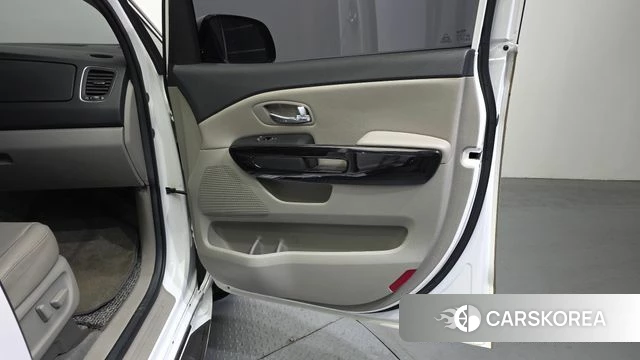 Kia The New Carnival id 4225711 из Кореи 17