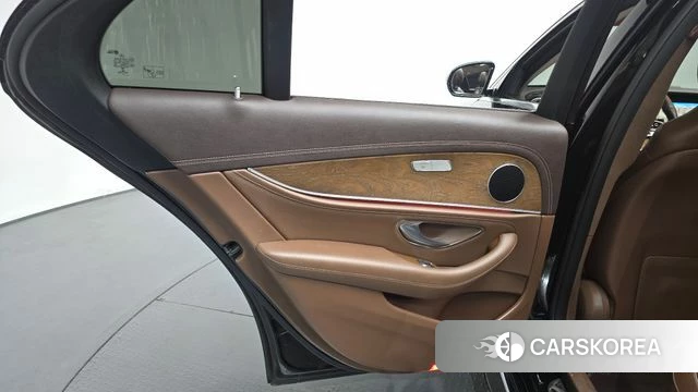 Mercedes-Benz E-Class W213 id 4371501 из Кореи 17
