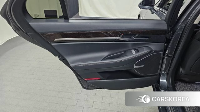 Genesis G90 id 4269037 из Кореи 17