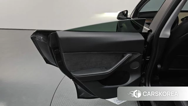 Tesla Model Y id 4488078 из Кореи 17