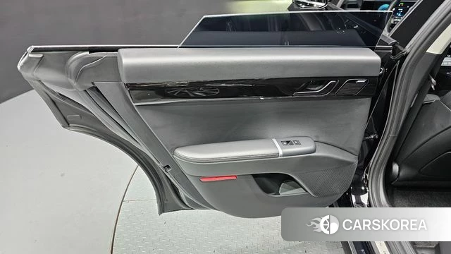 Hyundai Grandeur Hybrid (GN7) id 4578726 из Кореи 17