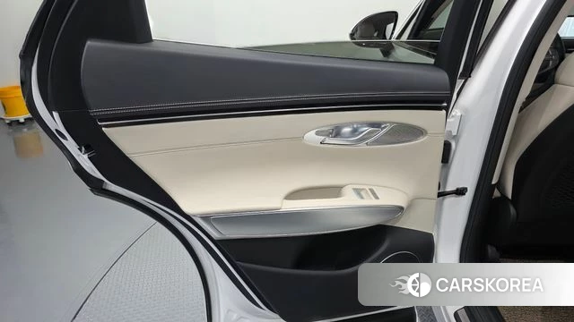 Genesis GV70 id 4427650 из Кореи 17