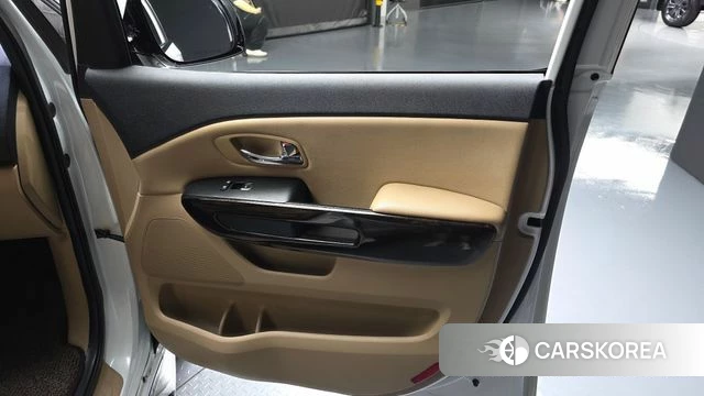 Kia The New Carnival id 4424658 из Кореи 17