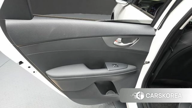 Kia Come New K3 id 4196866 из Кореи 17