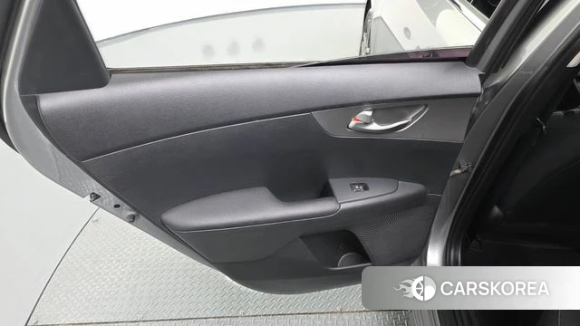 Kia Come New K3 id 4283859 из Кореи 17