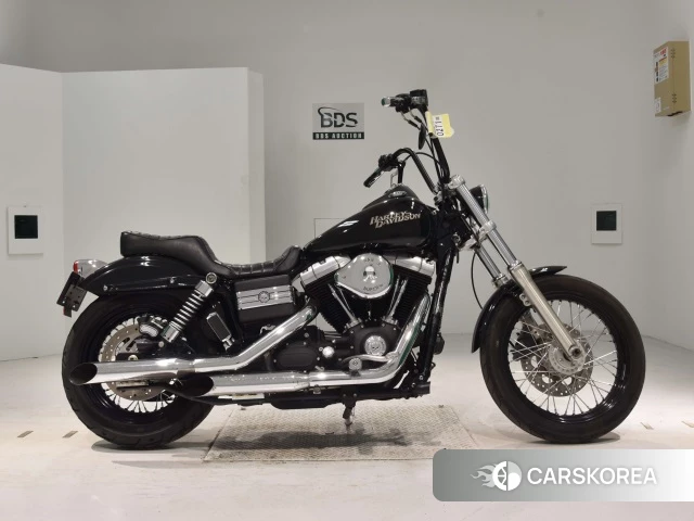 Проданный Harley-Davidson Dyna Street Bob FXDB1580 2011 из Японии, фото 2
