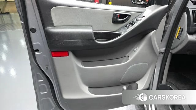 Hyundai The New Grand Starex id 4895280 из Кореи 17