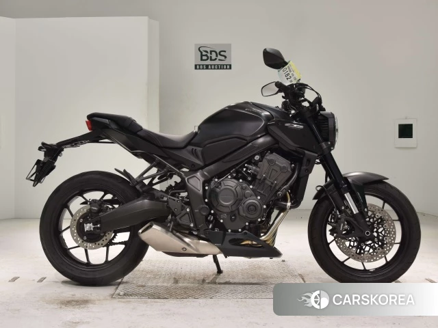 Проданный Honda CB650R 2023 из Японии