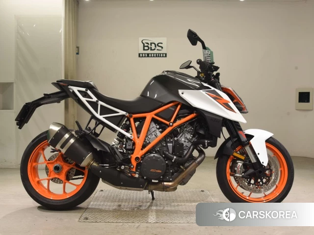 Проданный KTM 1290 SUPER DUKE R 2018 из Японии