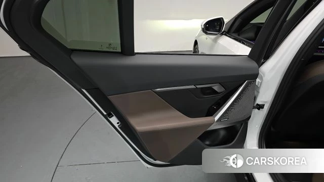 BMW 5 Series (G60) id 4229715 из Кореи 17