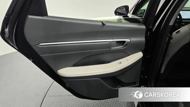 Hyundai Sonata D Edge Hybrid (DN8) id 4516691 из Кореи 17