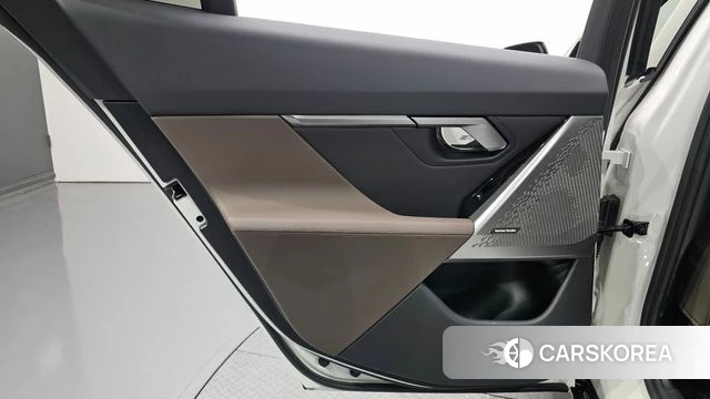 BMW 5 Series (G60) id 4248138 из Кореи 17