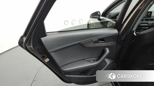 Audi A4 (B9) id 4318138 из Кореи 17