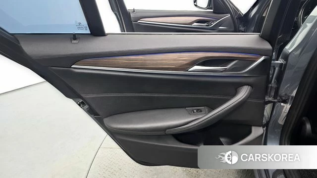 BMW 5 Series (G30) id 4581710 из Кореи 17