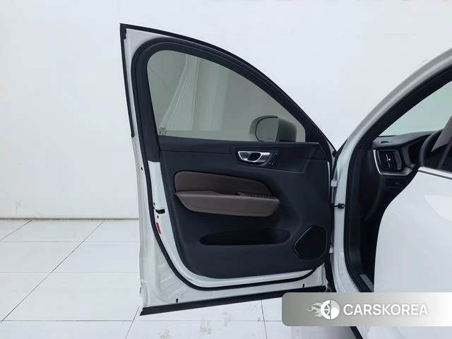 Volvo XC60 id 4253304 из Китая 17