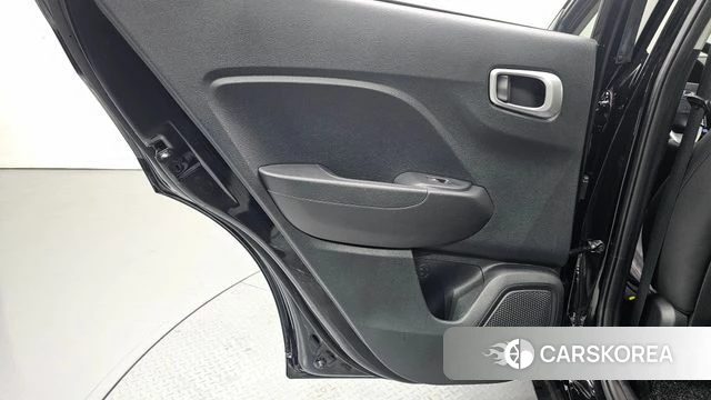 Hyundai Venue id 4202596 из Кореи 17