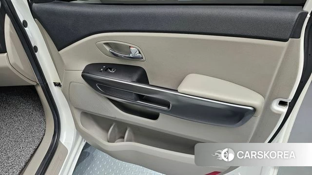 Kia The New Carnival id 4574234 из Кореи 17