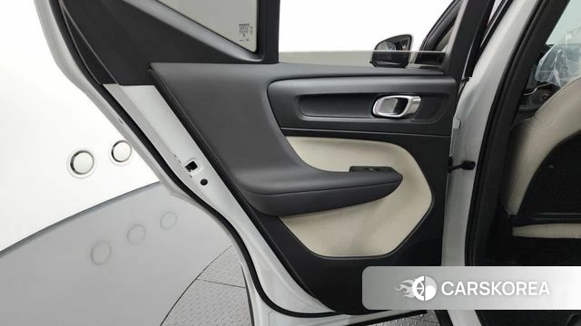 Volvo XC40 id 4533741 из Кореи 17
