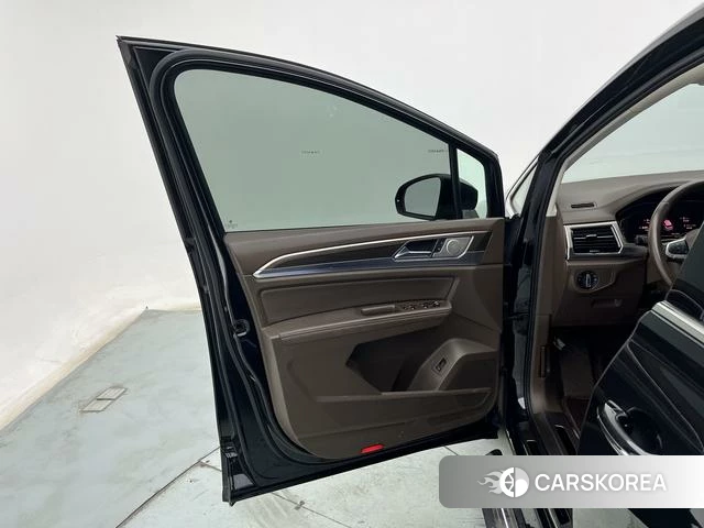 Volkswagen Weiran id 4273355 из Китая 17