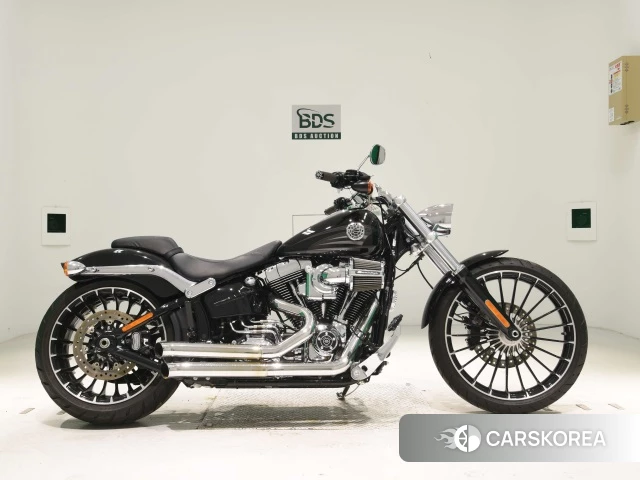 Проданный Harley-Davidson Softail Breakout FXSB1690 2017 из Японии, фото 2