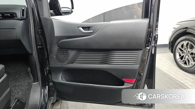 Hyundai Staria id 4593550 из Кореи 17