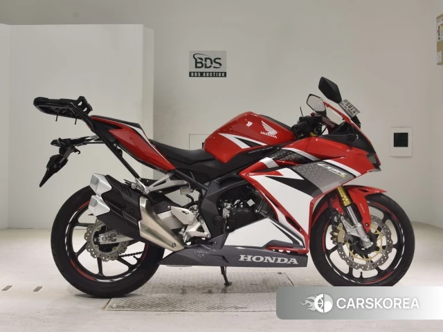 Проданный Honda CBR250RR ABS 2017 из Японии
