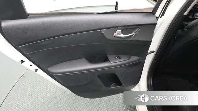 Kia Come New K3 id 4448259 из Кореи 17