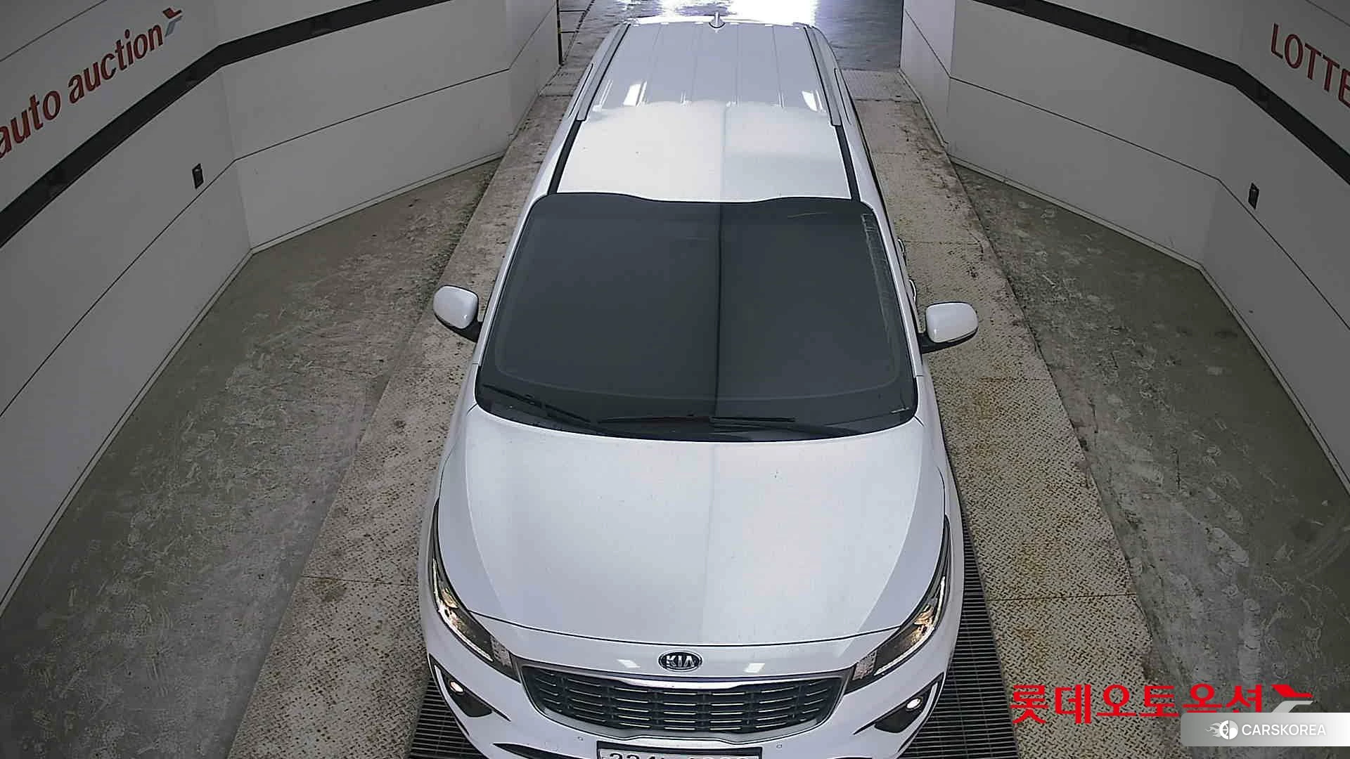 Kia Carnival id 4289633 из Кореи 17