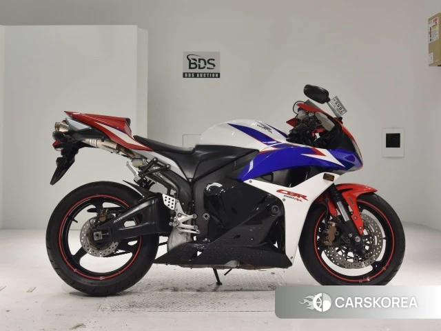 Проданный Honda CBR600RR ABS 2011 из Японии