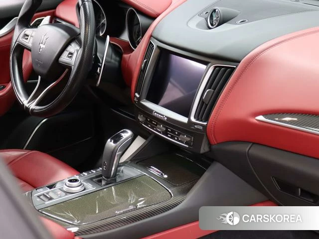 Maserati Levante id 4211545 из Китая 17