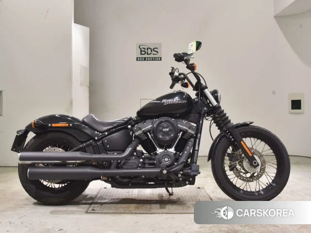 Проданный Harley-Davidson Softail Street Bob FXBB1750 2018 из Японии, фото 2