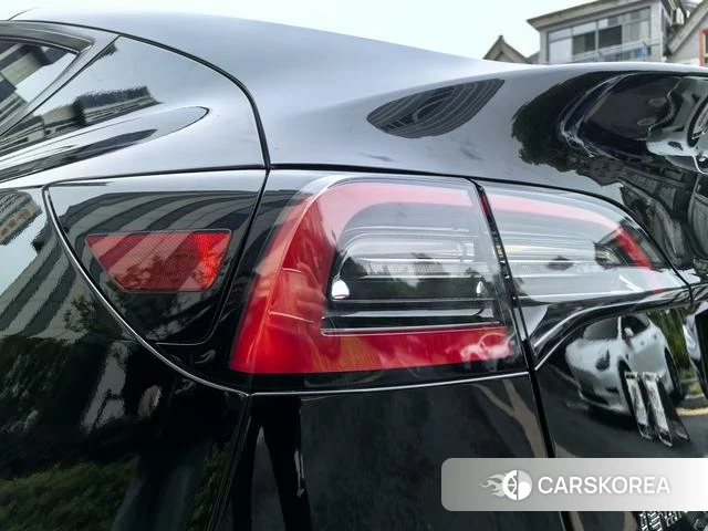 Tesla Model Y id 4229197 из Китая 17