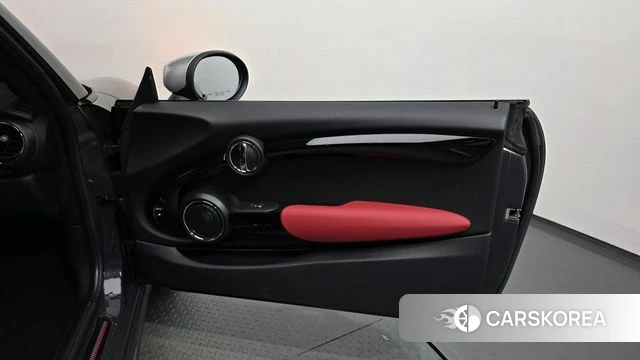Mini Cooper S id 4754805 из Кореи 17