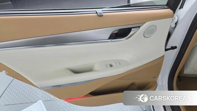 Hyundai The New Grandeur IG Hybrid id 4187419 из Кореи 17