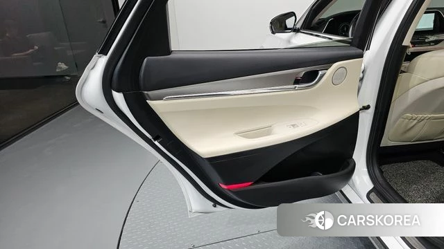 Hyundai The New Grandeur IG Hybrid id 4736387 из Кореи 17